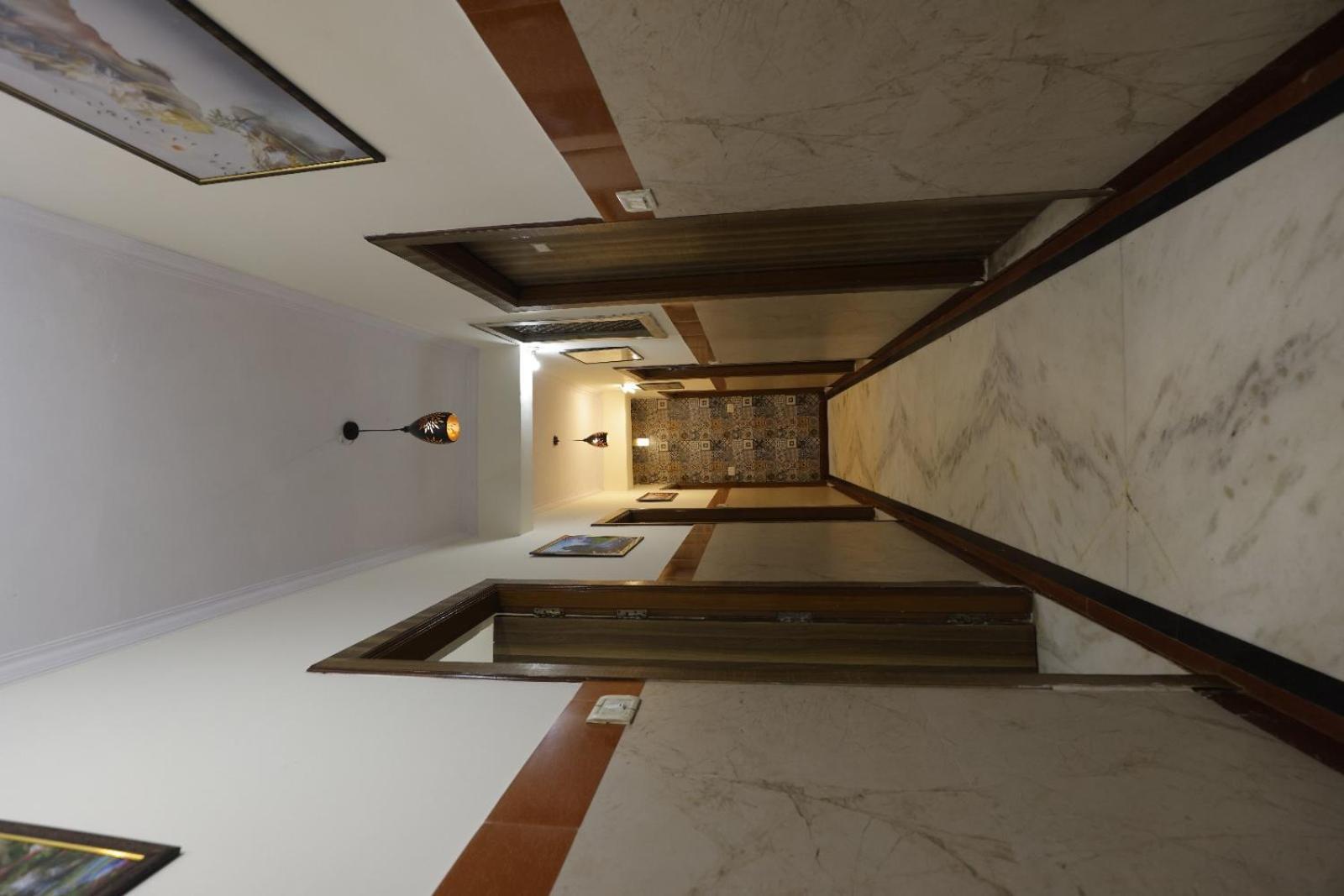 Near Taj Mahal-basil Saty Agra Homestay